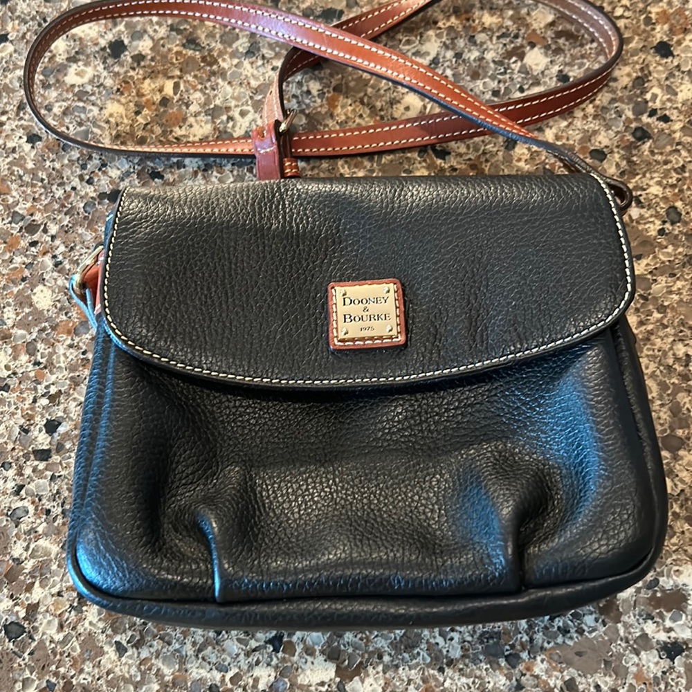 Black Dooney & Bourke crossbody handbag